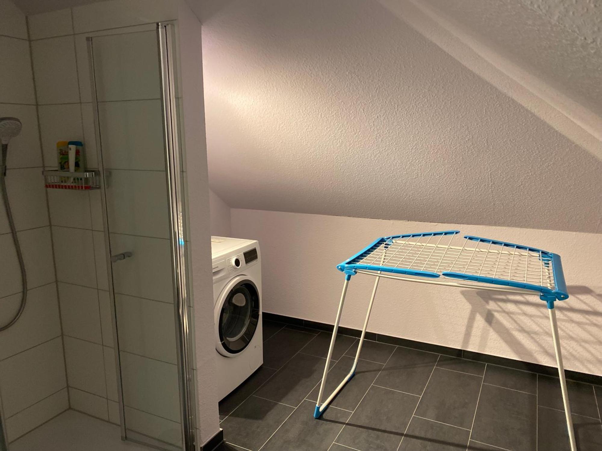 Zimmer Am Bachlauf 盖尔森基兴 外观 照片